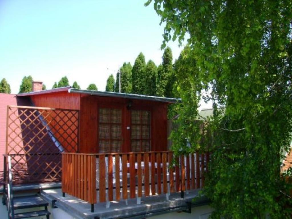 Almos Apartman Шіофок Екстер'єр фото