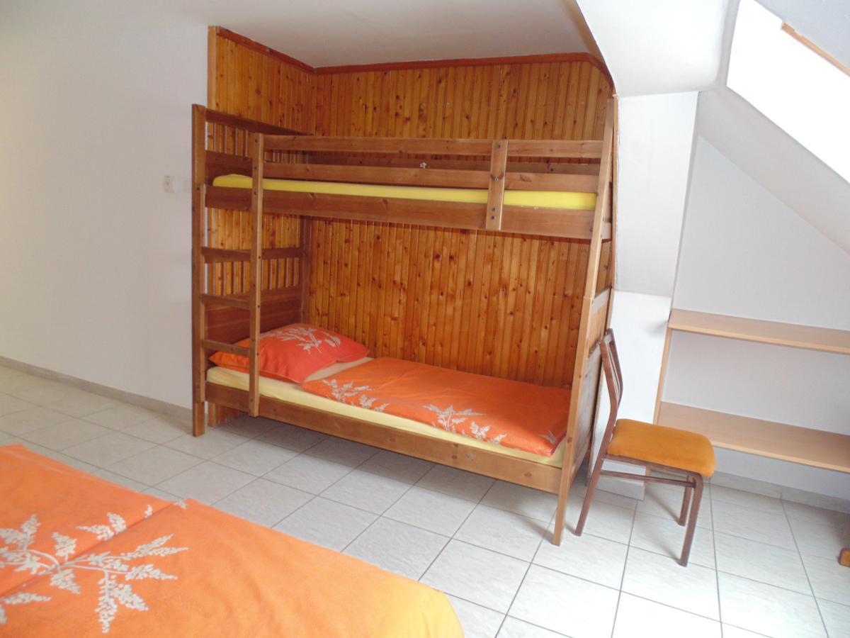 Almos Apartman Шіофок Екстер'єр фото